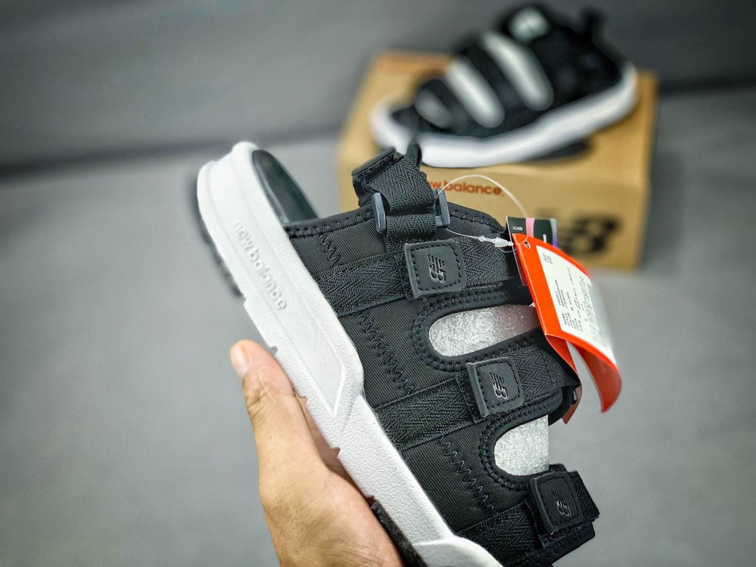 90New Balance 新百伦复古港风NB凉鞋 新配色 新工厂新版本 价格更低品质更高 魔术贴绑带沙滩涉水鞋