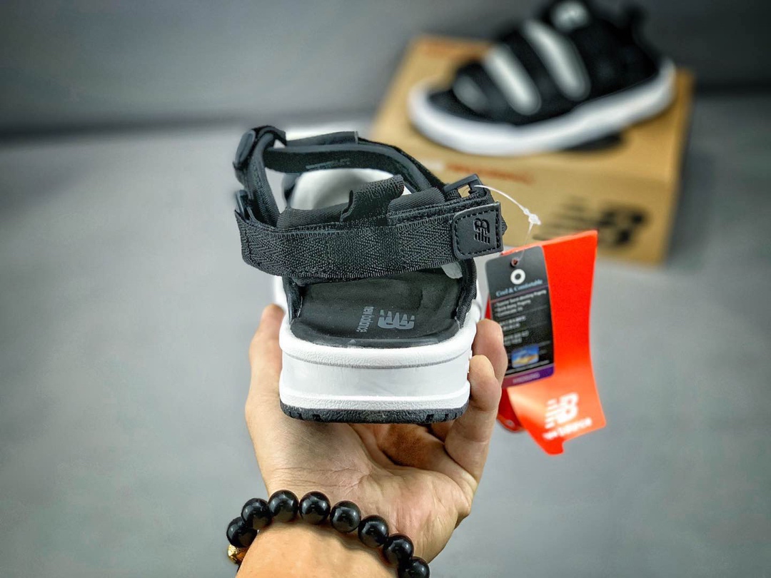 90New Balance 新百伦复古港风NB凉鞋 新配色 新工厂新版本 价格更低品质更高 魔术贴绑带沙滩涉水鞋