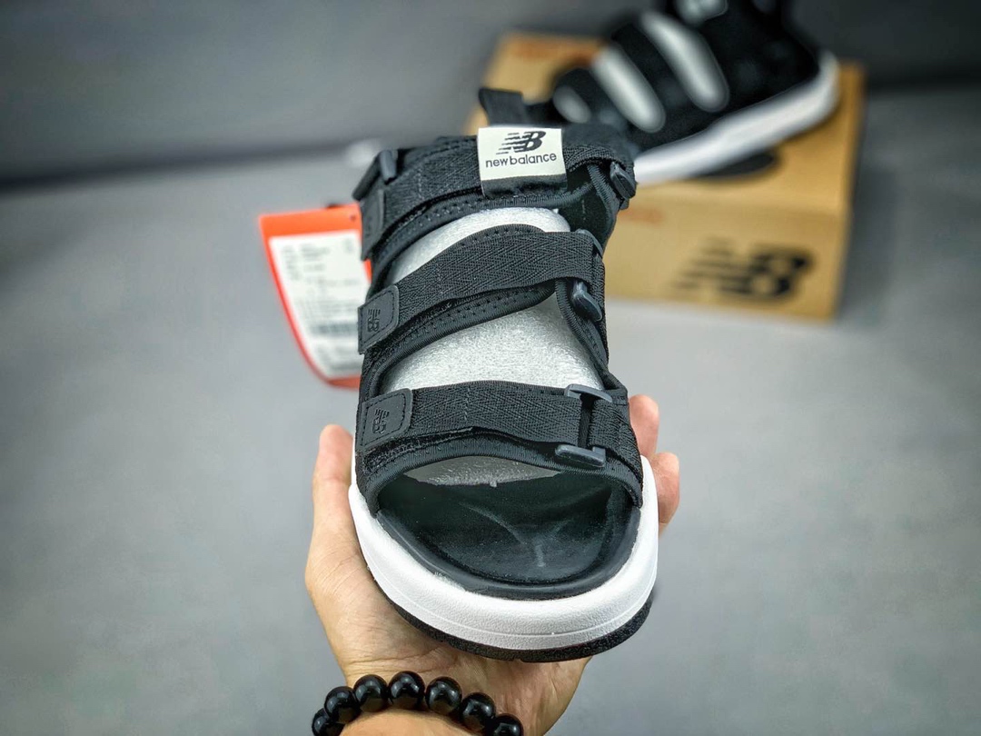 90New Balance 新百伦复古港风NB凉鞋 新配色 新工厂新版本 价格更低品质更高 魔术贴绑带沙滩涉水鞋
