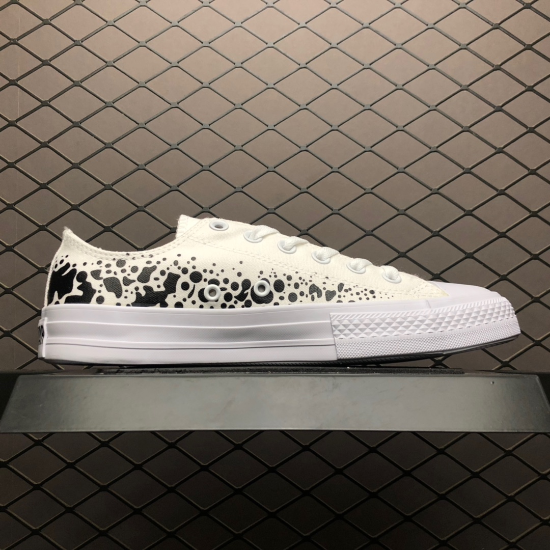 150 匡威converse all star sp ox 白色鞋面印上黑色波点还原了Converse的经典之作