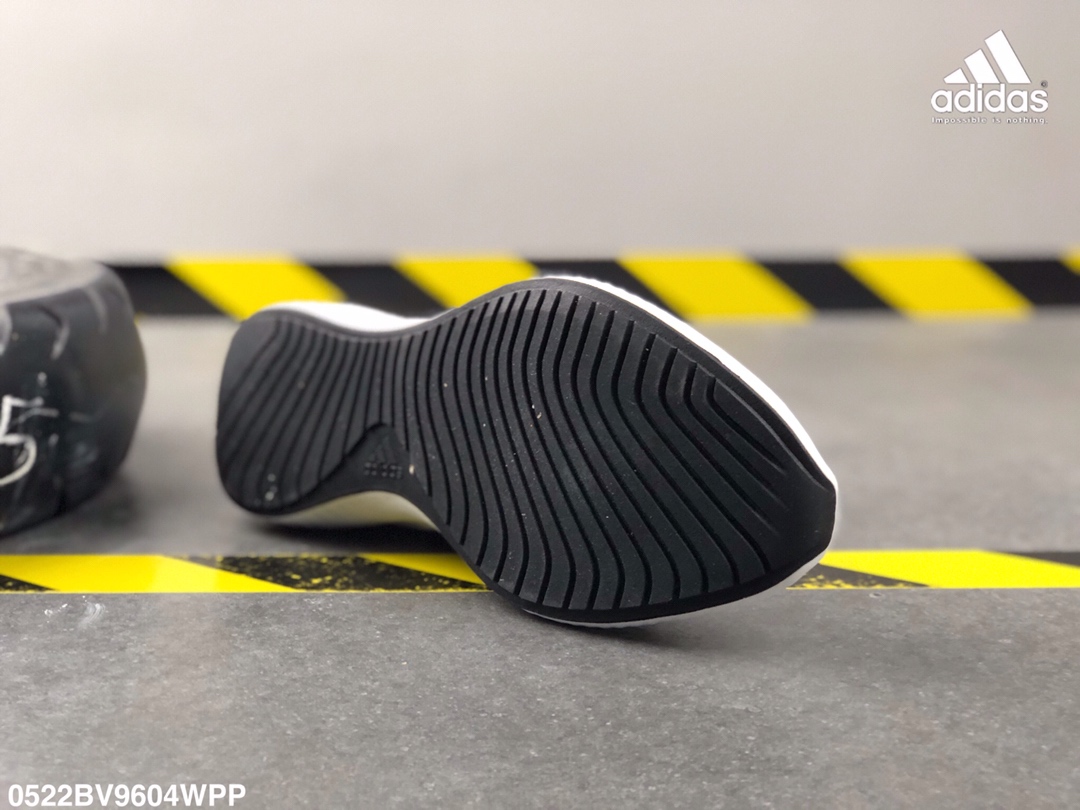 220 阿迪达斯 真标  阿尔法三代 高频蝉翼纱网面  MD减震中底  运动休闲鞋 adidas alphabounce