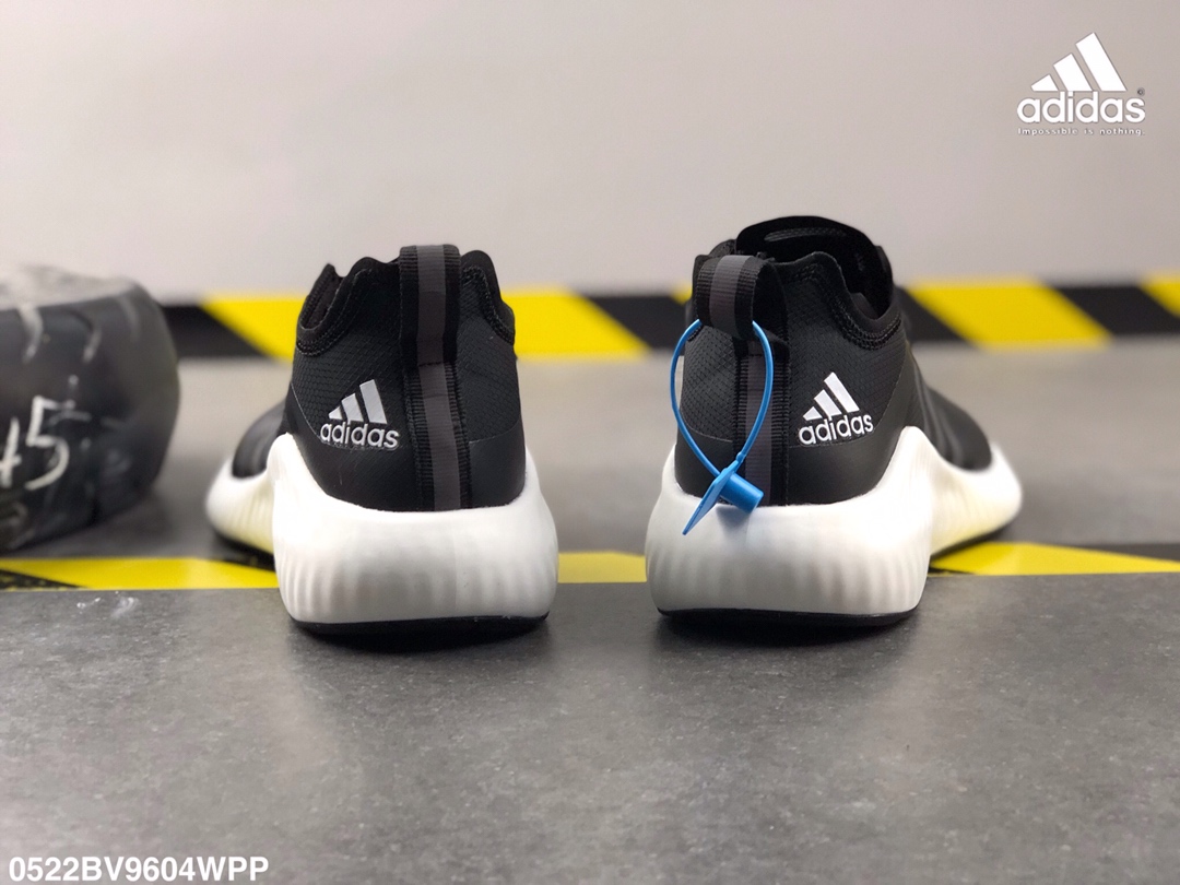 220 阿迪达斯 真标  阿尔法三代 高频蝉翼纱网面  MD减震中底  运动休闲鞋 adidas alphabounce