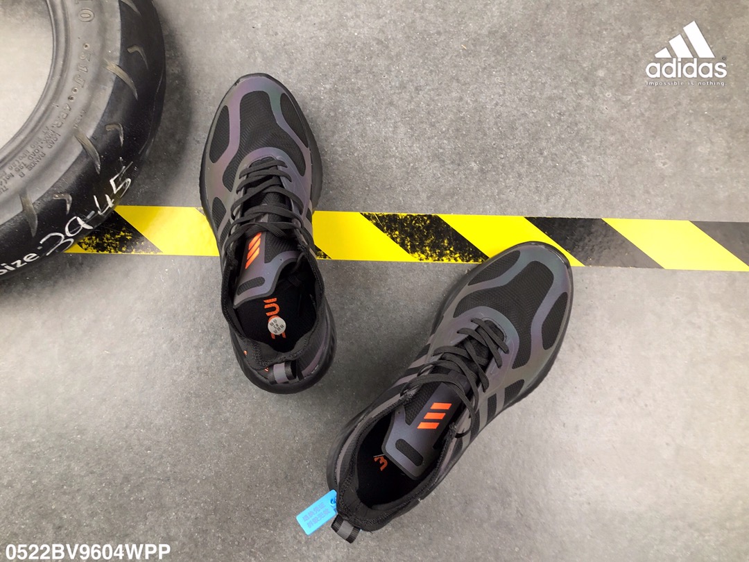 220 阿迪达斯 真标  阿尔法三代 高频蝉翼纱网面  MD减震中底  运动休闲鞋 adidas alphabounce