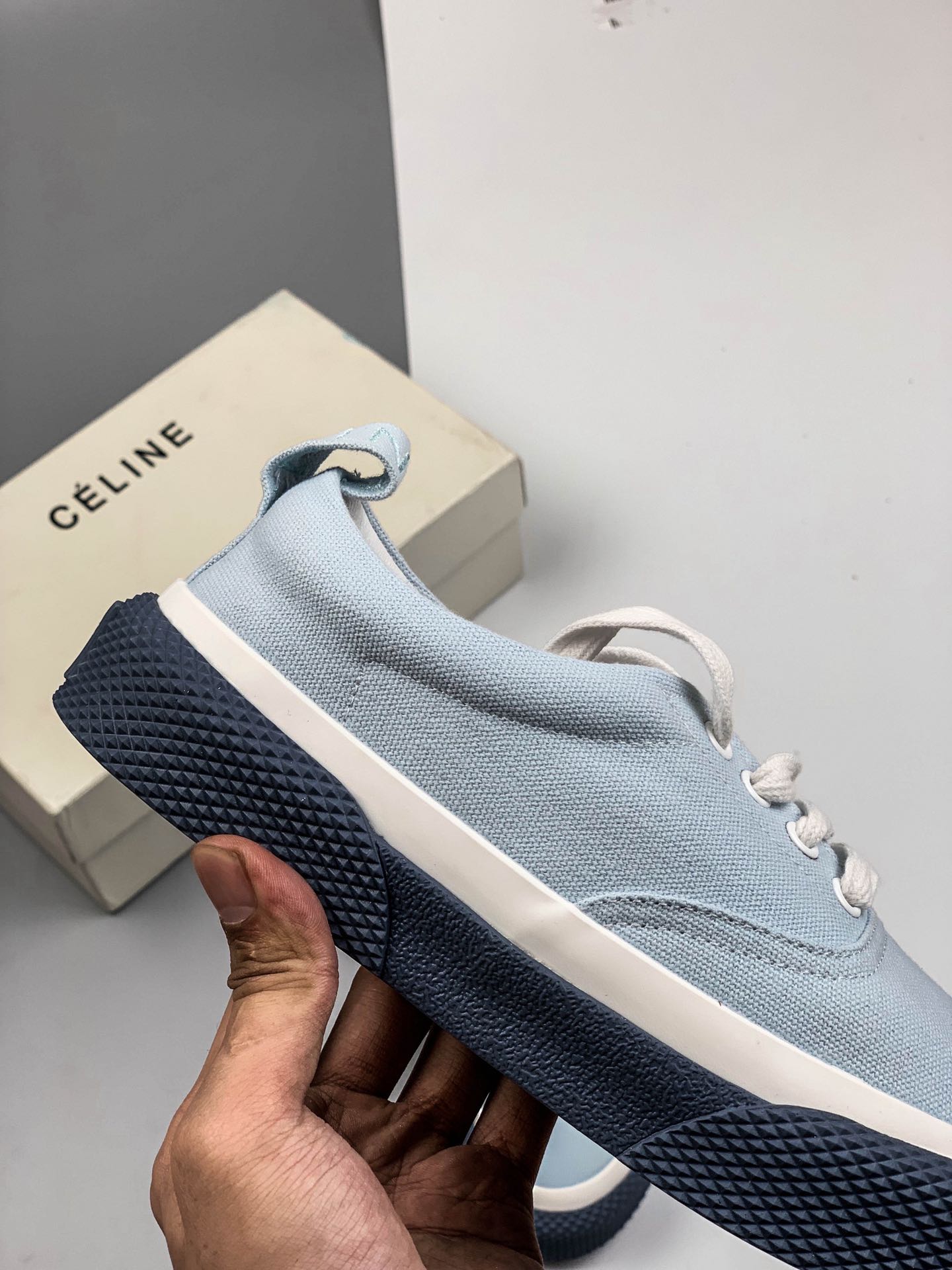 99 Celine 赛琳 19SS小白鞋 网红爆款  CE帆布复古鞋 国内都无现货 秋夏百搭款