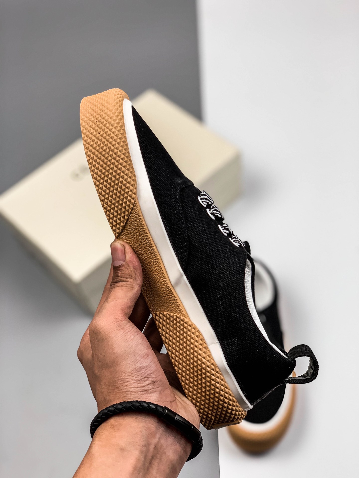 99 Celine 赛琳 19SS小白鞋 网红爆款  CE帆布复古鞋 国内都无现货 秋夏百搭款