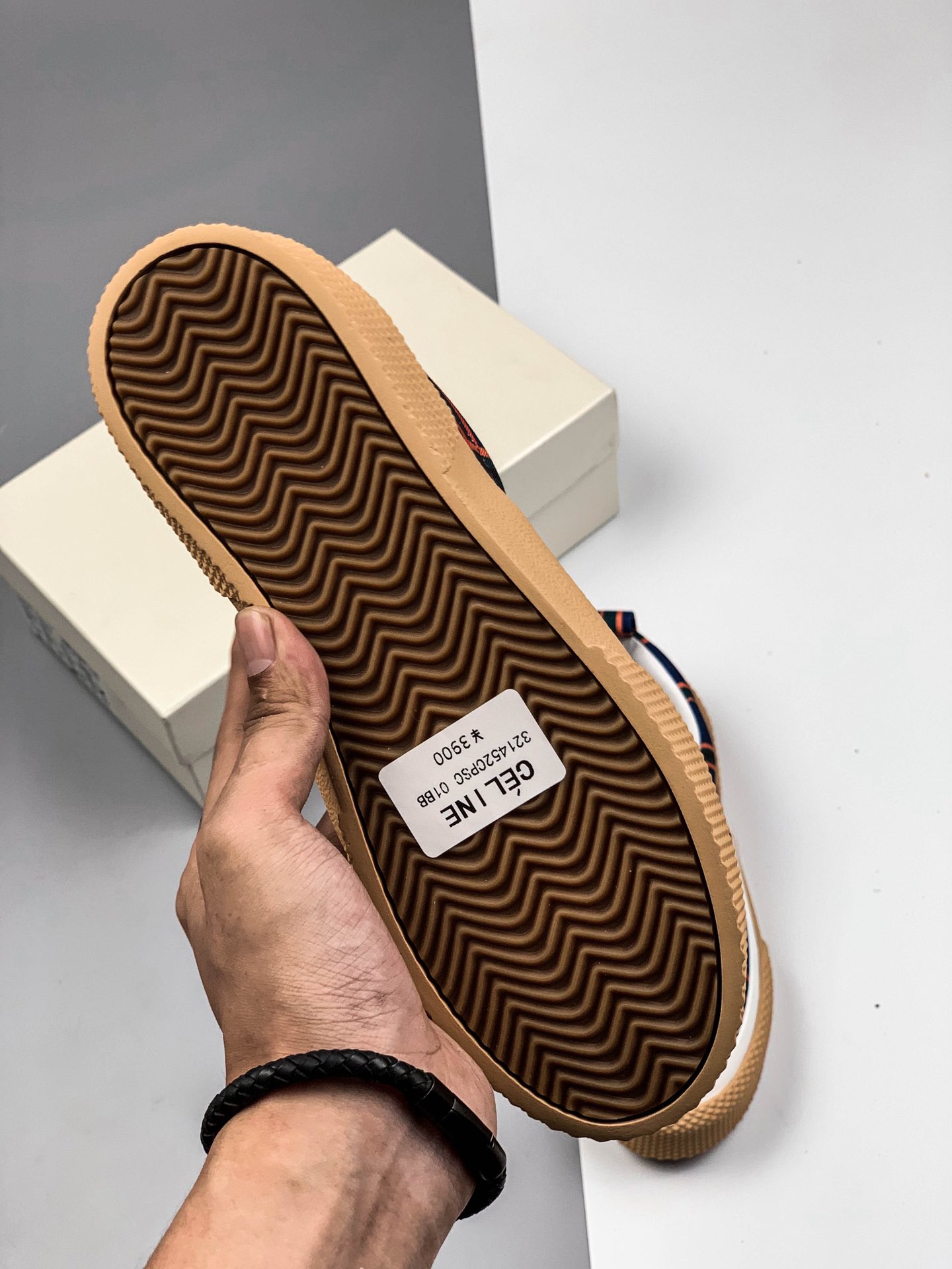 99 Celine 赛琳 19SS小白鞋 网红爆款  CE帆布复古鞋 国内都无现货 秋夏百搭款