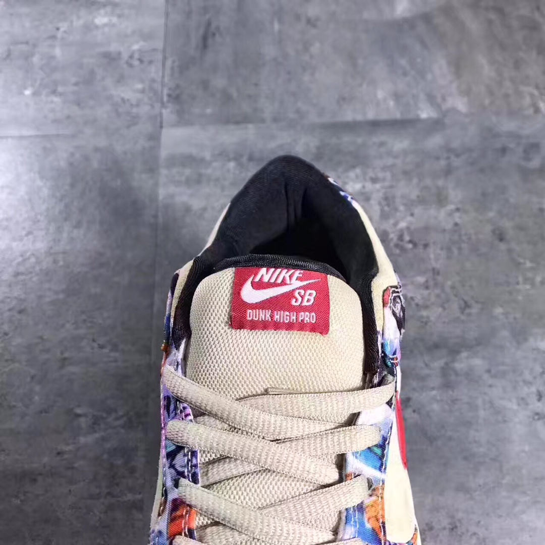 140Nike dunk sb城市系列之“巴黎”别注版本，全球限量202双