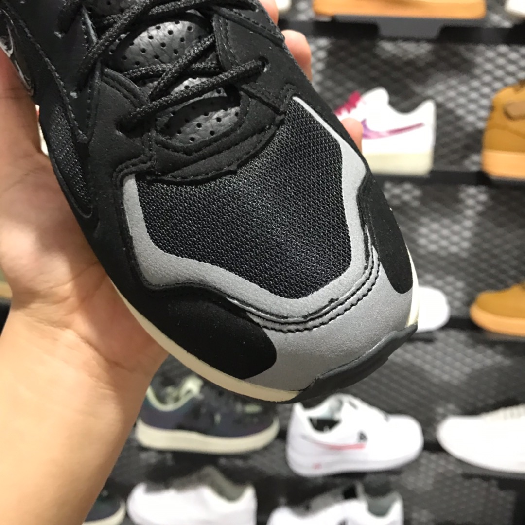150  实体店专供版本超值福利 耐克Nike Air skylon 2 x Fear of God 联名休闲黑白跑鞋 BQ2752-100