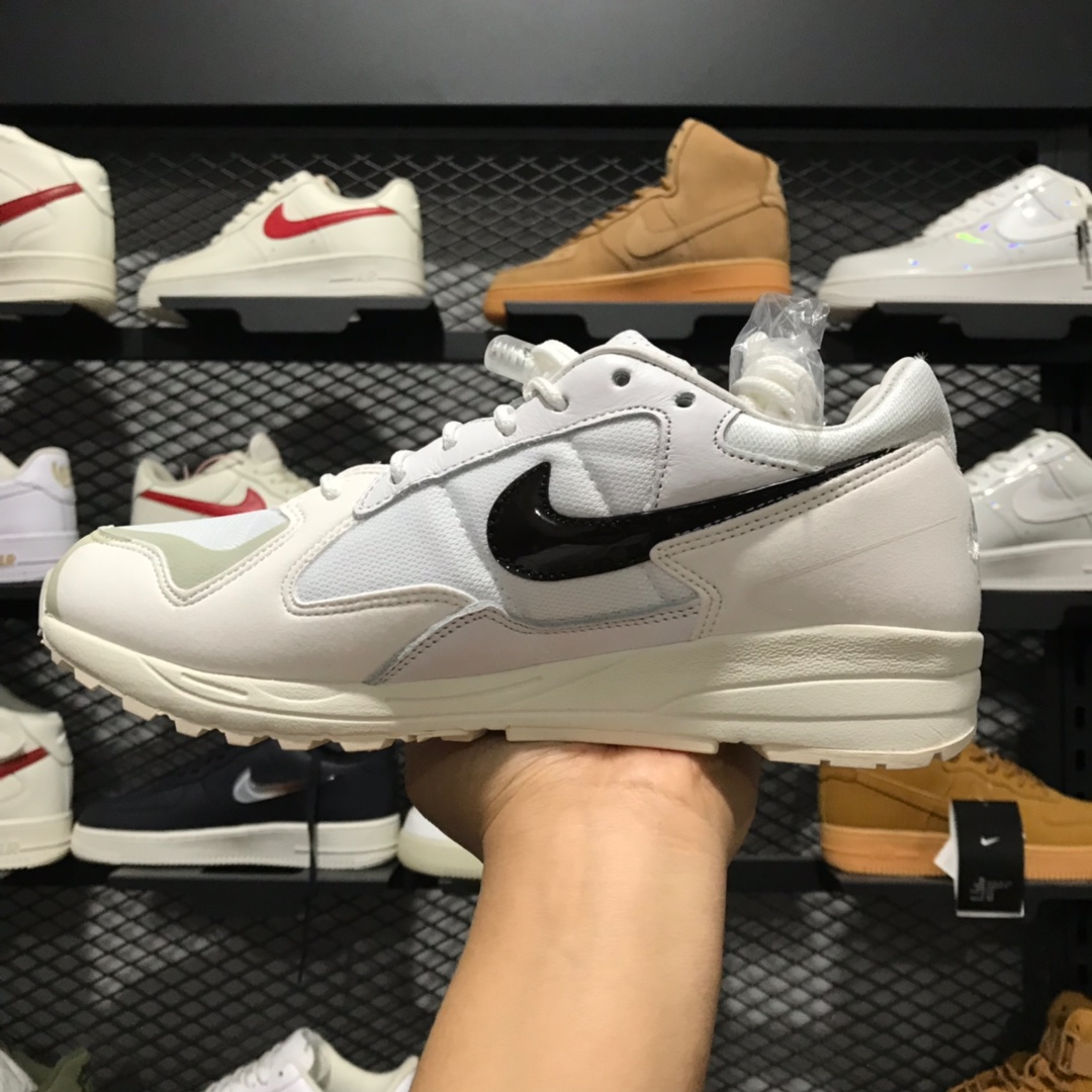 150  实体店专供版本超值福利 耐克Nike Air skylon 2 x Fear of God 联名休闲黑白跑鞋 BQ2752-100