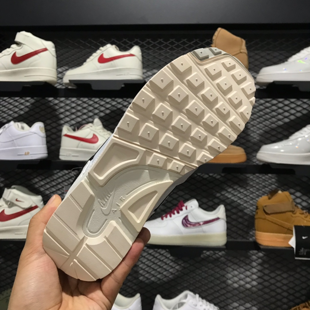 150  实体店专供版本超值福利 耐克Nike Air skylon 2 x Fear of God 联名休闲黑白跑鞋 BQ2752-100