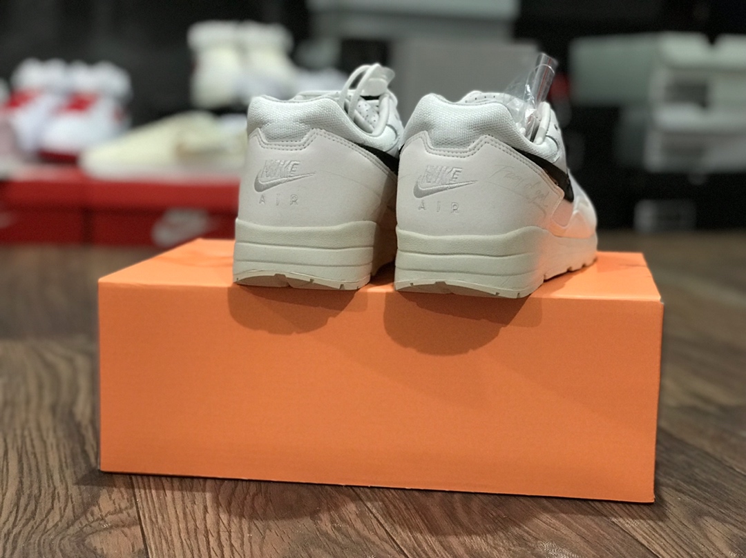 150 实体店专供版本超值福利 耐克Nike Air skylon 2 x Fear of God 联名休闲黑白跑鞋 BQ2752-100