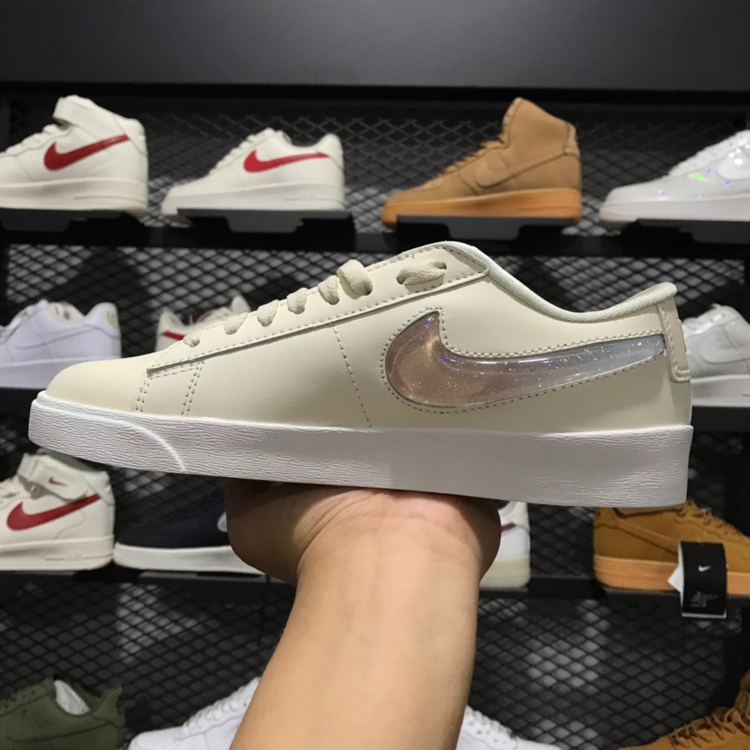 150 实体店专供版本超值福利 耐克女鞋NIKE BLAZER LOW开拓者果冻勾低帮板鞋AV9371-100