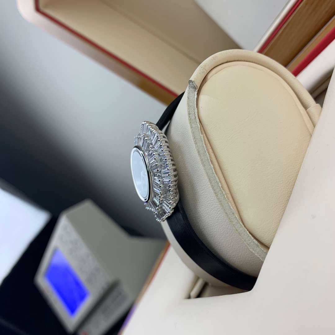 Piaget 皇家 伯爵新款女款腕表