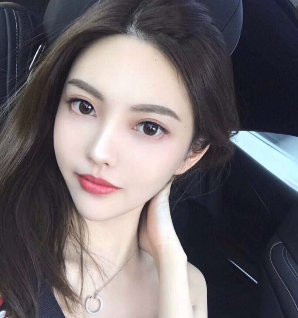 NO:102249,Nail necklace wearing picture Platinum/rose gold, Cartier necklace, cartier, necklace19860909钉子项链佩戴图 白金/玫金,卡地亚项链,cartier,necklace,Jewelry