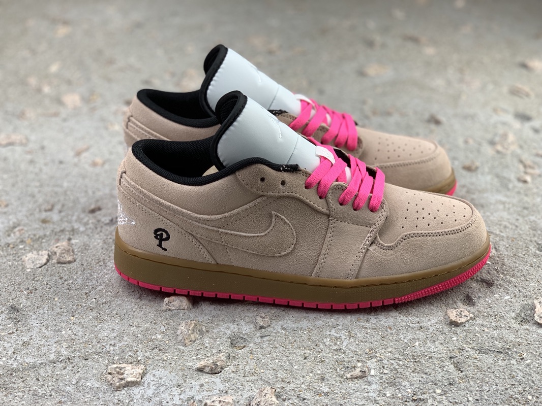 240耐克Nike Air Jordan 1 Low Suede“Beige Pink”AJ1乔丹一代低帮百搭休闲文化篮球鞋“灰白生胶淡粉”553558-119