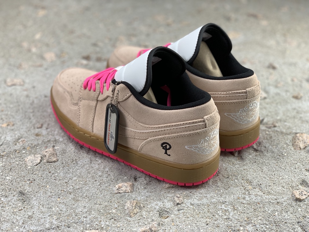 240耐克Nike Air Jordan 1 Low Suede“Beige Pink”AJ1乔丹一代低帮百搭休闲文化篮球鞋“灰白生胶淡粉”553558-119
