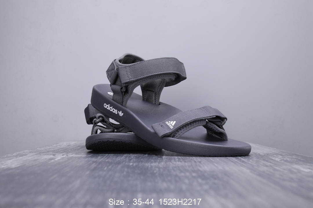 95阿迪达斯 Adidas Shoes 阿迪达斯沙滩凉鞋