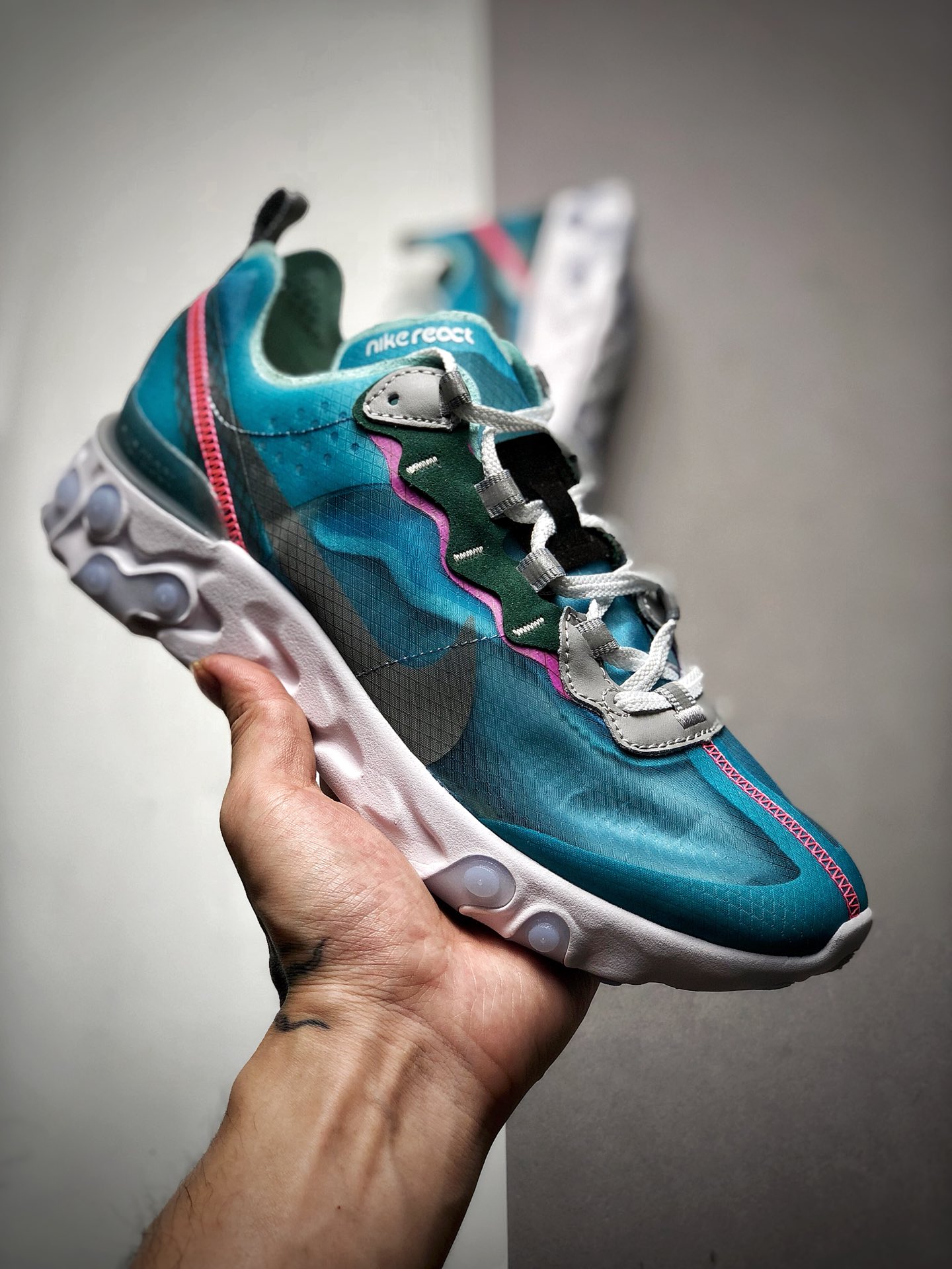 240 3M反光纯原专柜版 Nike React Element 87 高桥盾联名 全鞋采用原厂韩国进口纱网 BQ2718-300