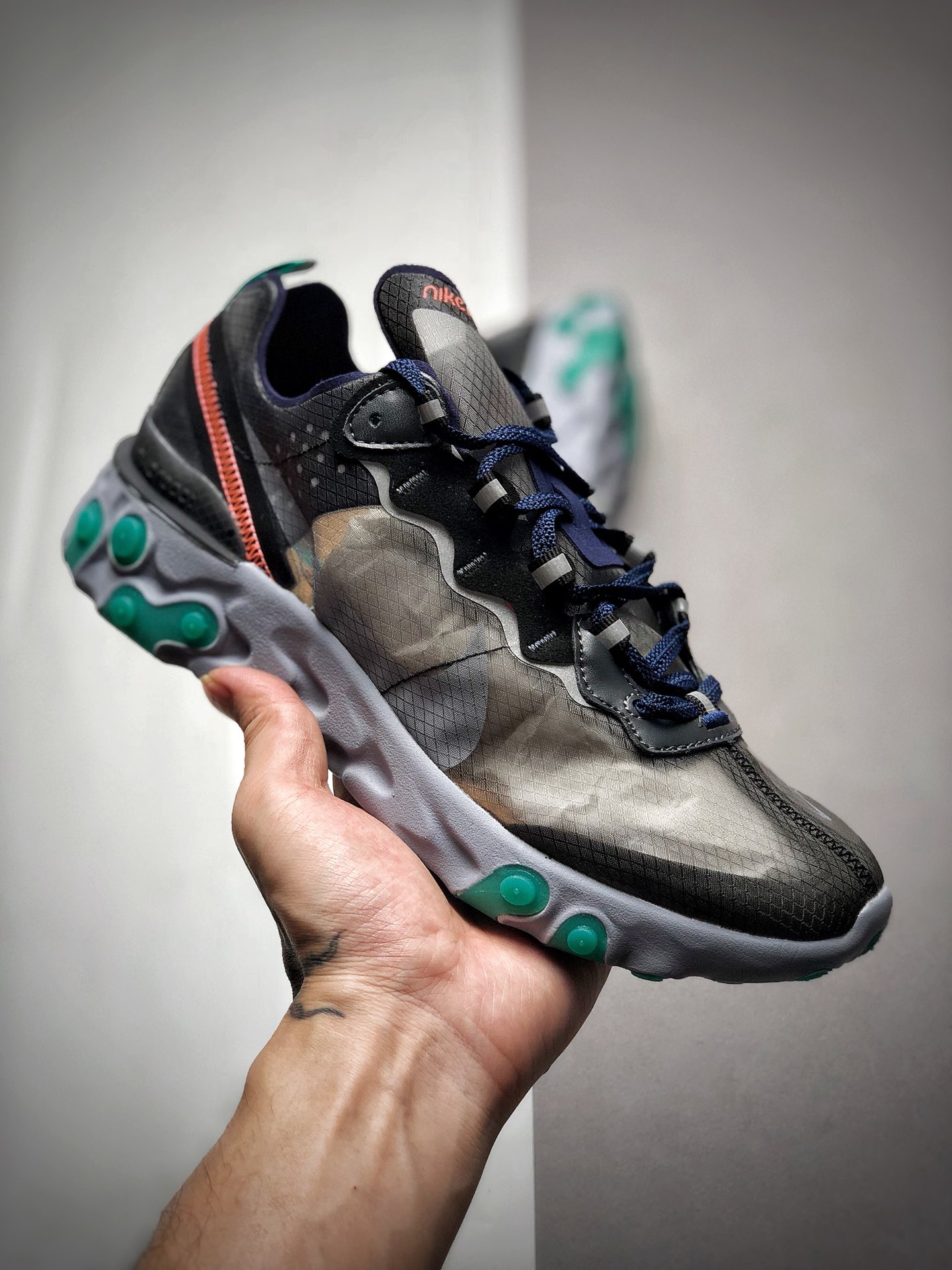 240 3M反光纯原专柜版 Nike React Element 87 高桥盾联名 全鞋采用原厂韩国进口纱网 BQ2718-300