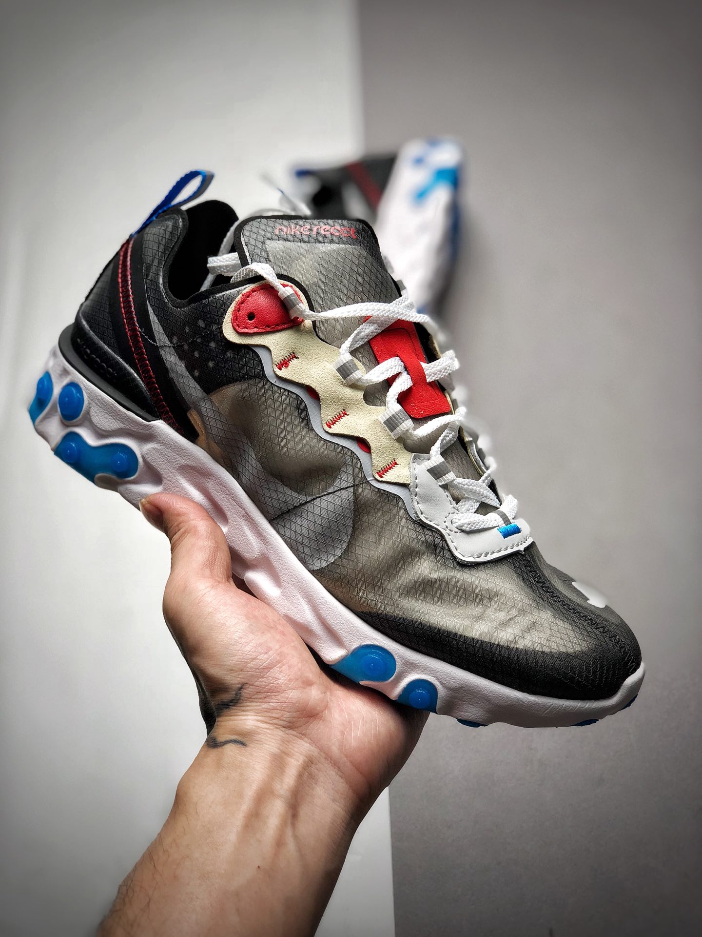 240 3M反光纯原专柜版 Nike React Element 87 高桥盾联名 全鞋采用原厂韩国进口纱网 BQ2718-300