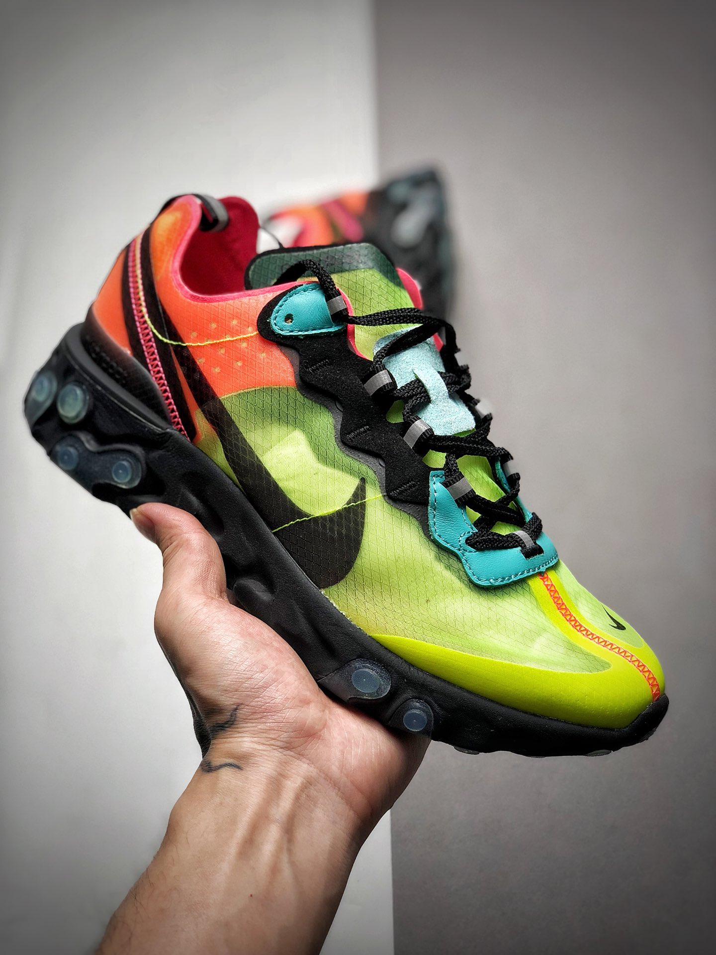 240 3M反光纯原专柜版 Nike React Element 87 高桥盾联名 全鞋采用原厂韩国进口纱网 BQ2718-300