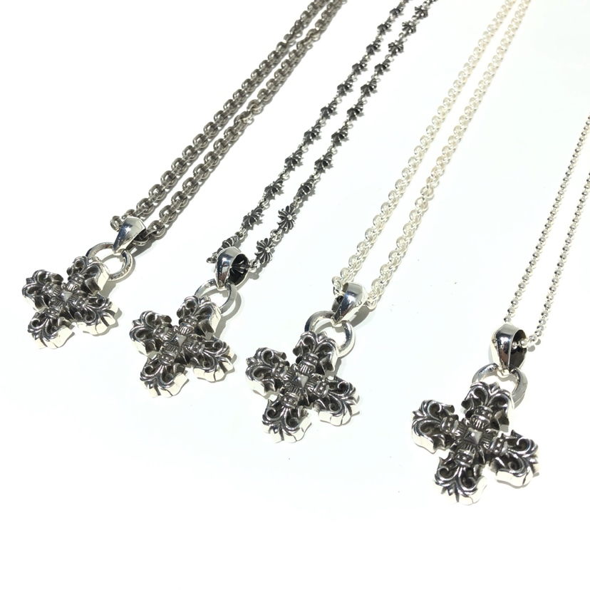 chrome hearts 小火焰十字花项链 3