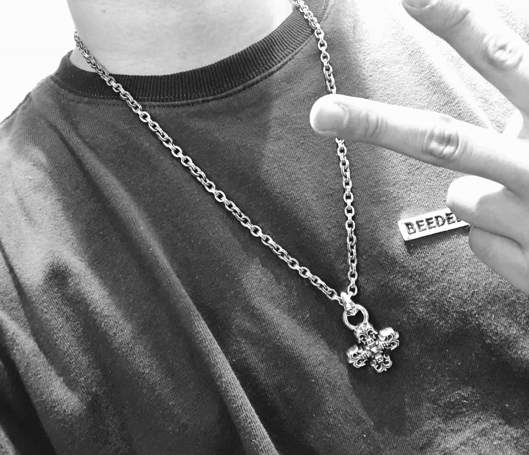 chrome hearts 小火焰十字花项链 9
