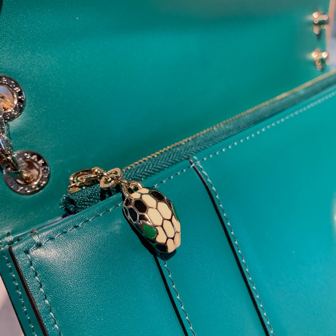 BVLGARI宝格丽意大利进口原单牛皮 Serpenti系列单肩斜挎包38326