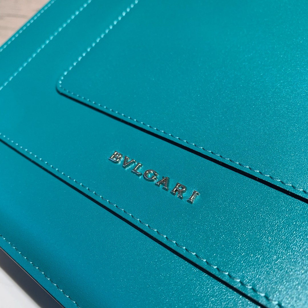 BVLGARI宝格丽意大利进口原单牛皮 Serpenti系列单肩斜挎包38326