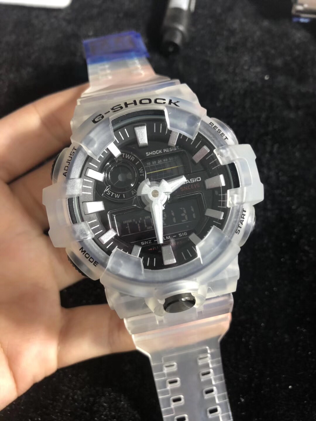 G5   实拍 Casio 卡西欧 Ga700冰川系列~透明黑