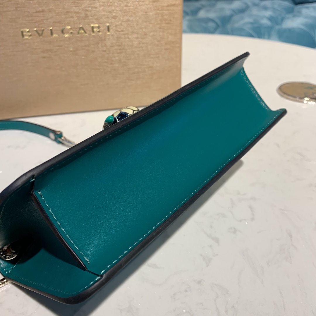 BVLGARI宝格丽意大利进口原单牛皮Serpenti系列单肩斜挎包61885