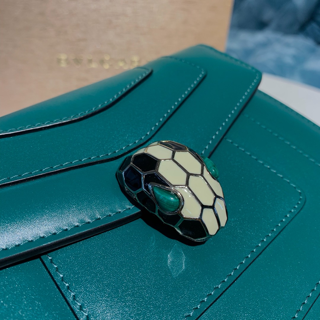 BVLGARI宝格丽意大利进口原单牛皮Serpenti系列单肩斜挎包61879