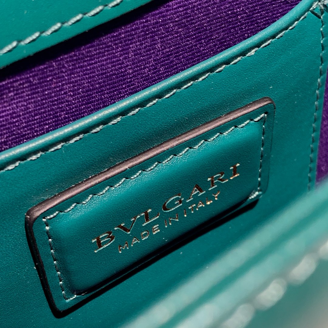 BVLGARI宝格丽意大利进口原单牛皮Serpenti系列单肩斜挎包61879