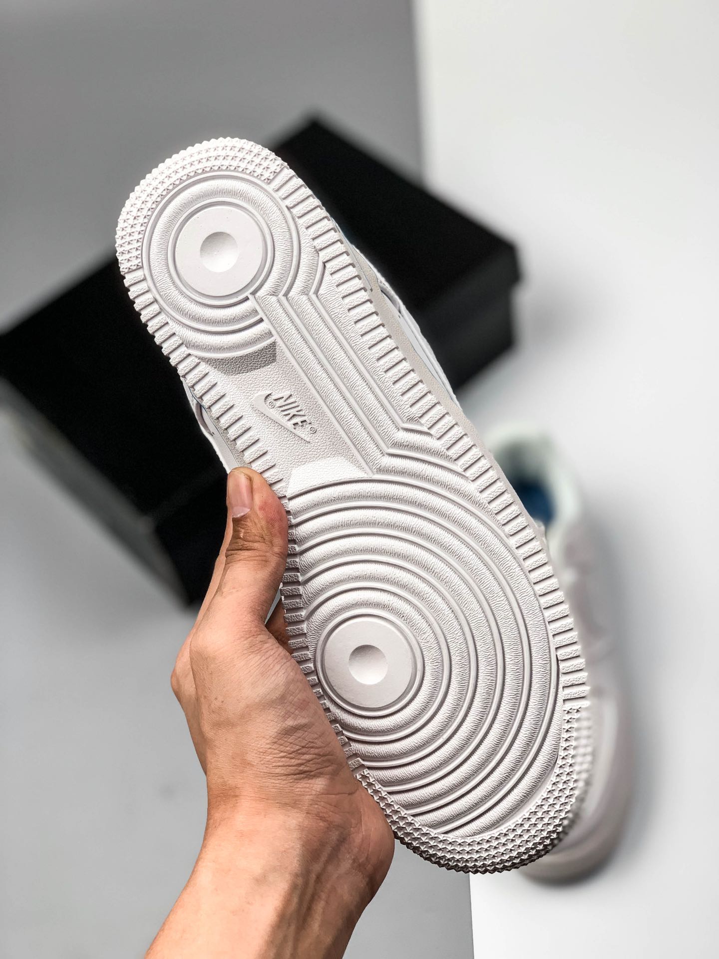 90携手工厂6000双福利套现  福利特价  公司级 Nike Air Force 1 空军一号 系列工厂纯套现特价福利 全码现货供应 实体批发好货