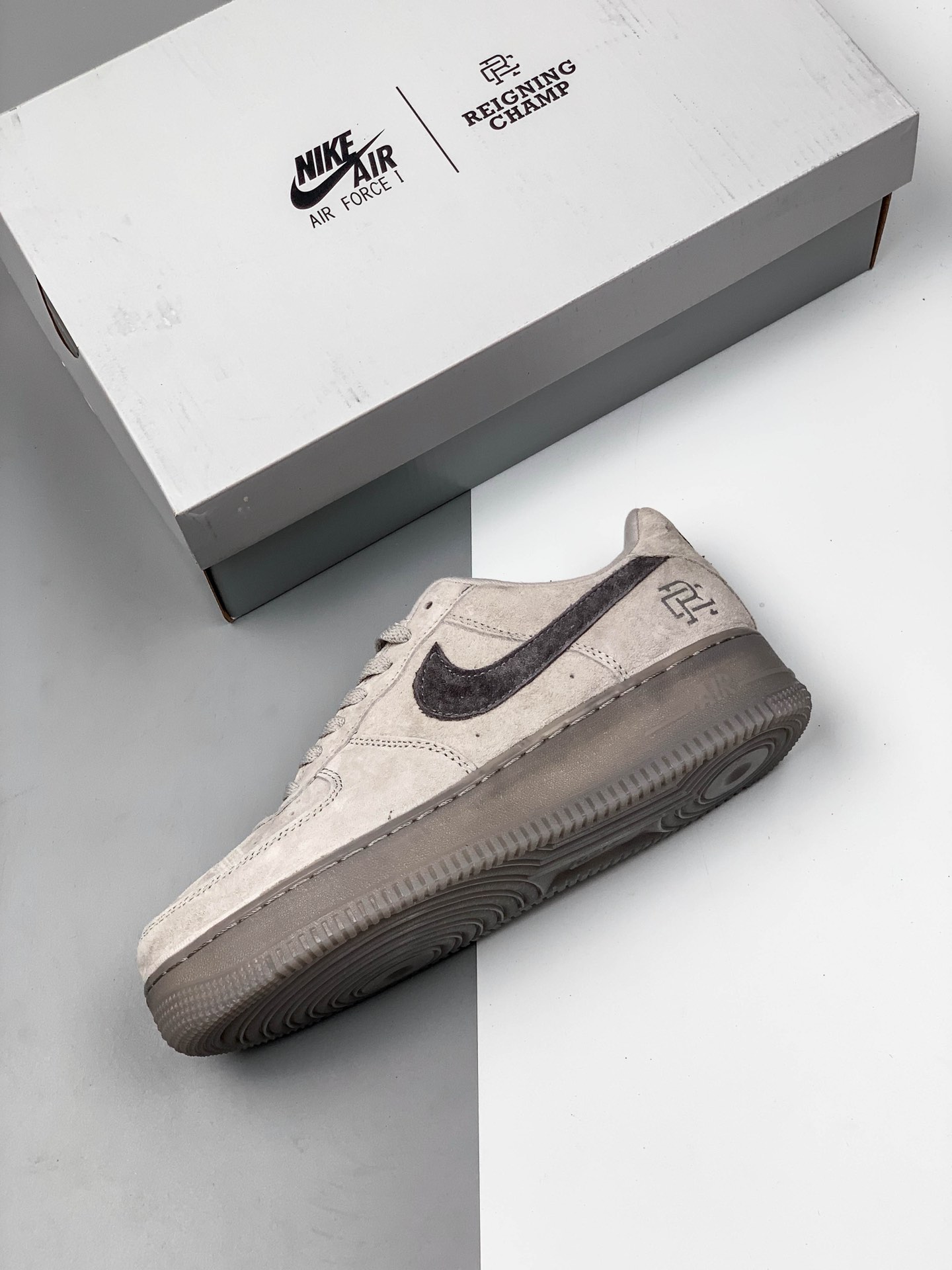 90携手工厂6000双福利套现  福利特价  公司级 Nike Air Force 1 空军一号 系列工厂纯套现特价福利 全码现货供应 实体批发好货