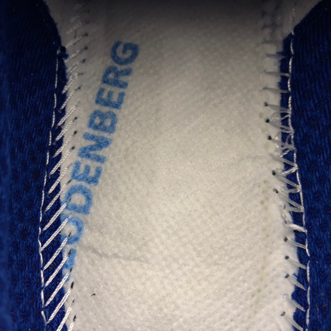 100 福利特价 Adidas 阿迪达斯 ADI-EASE 新校园低帮休闲帆布板鞋 CQ1064