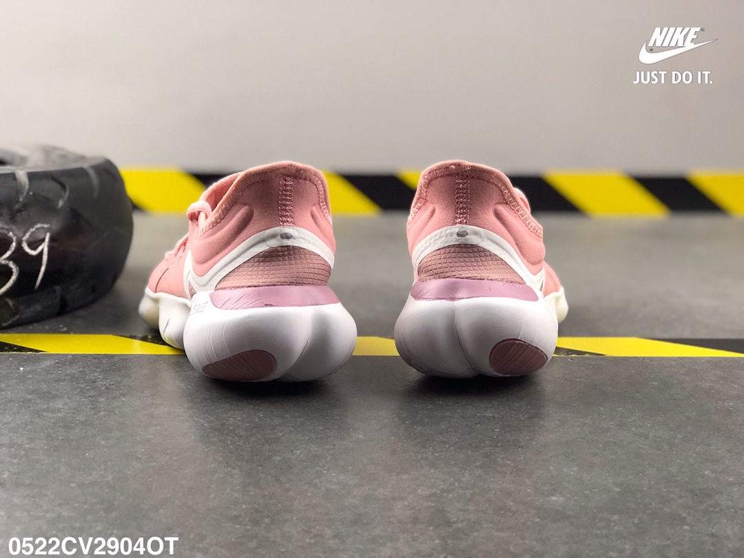 105    耐克 真标  赤足系列 Nike Free RN 5.0 肌肉跑鞋重返跑步鞋初衷