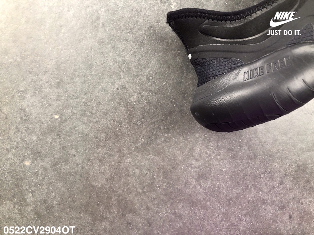 105    耐克 真标  赤足系列 Nike Free RN 5.0 肌肉跑鞋重返跑步鞋初衷