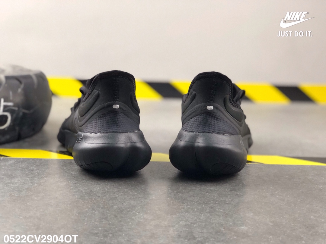 105    耐克 真标  赤足系列 Nike Free RN 5.0 肌肉跑鞋重返跑步鞋初衷
