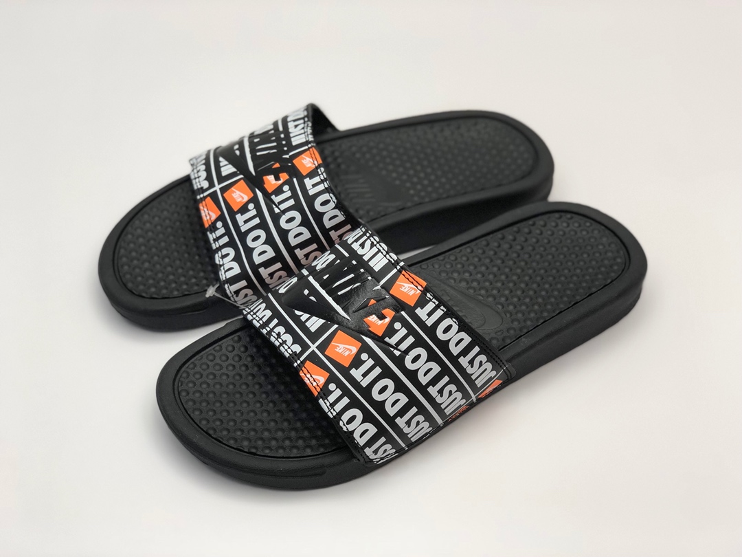65 Nike Benassi Swoosh 夏季沙滩拖鞋 CI1954