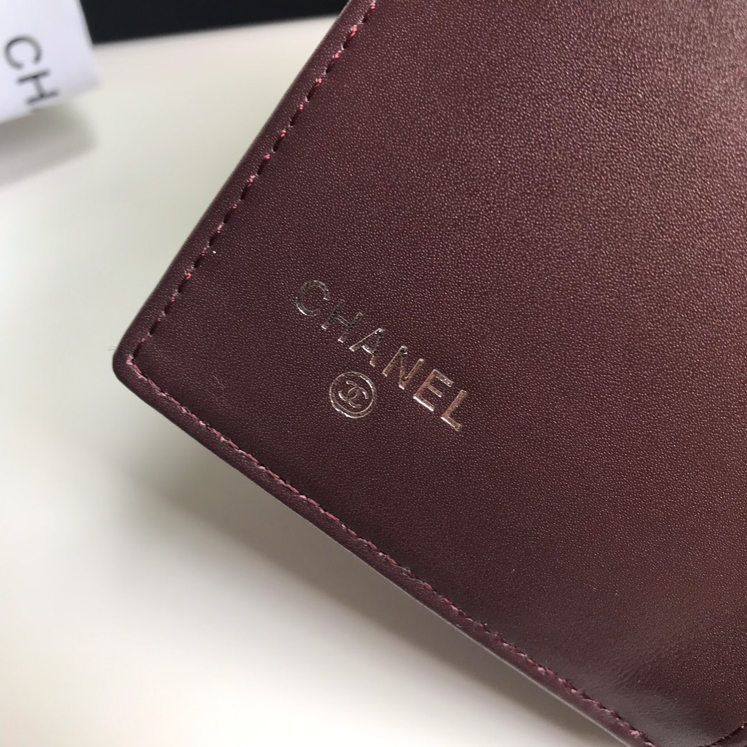 Chanel 中号三折钱包 款号A84341