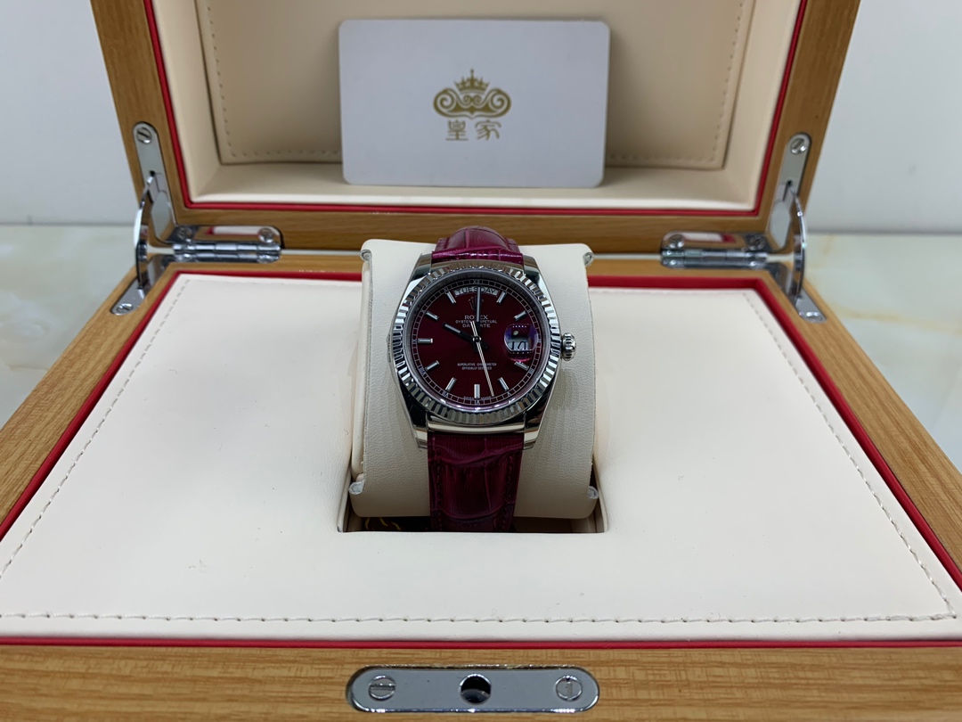 Rolex 皇家 劳力士日志星期日历型系列腕表