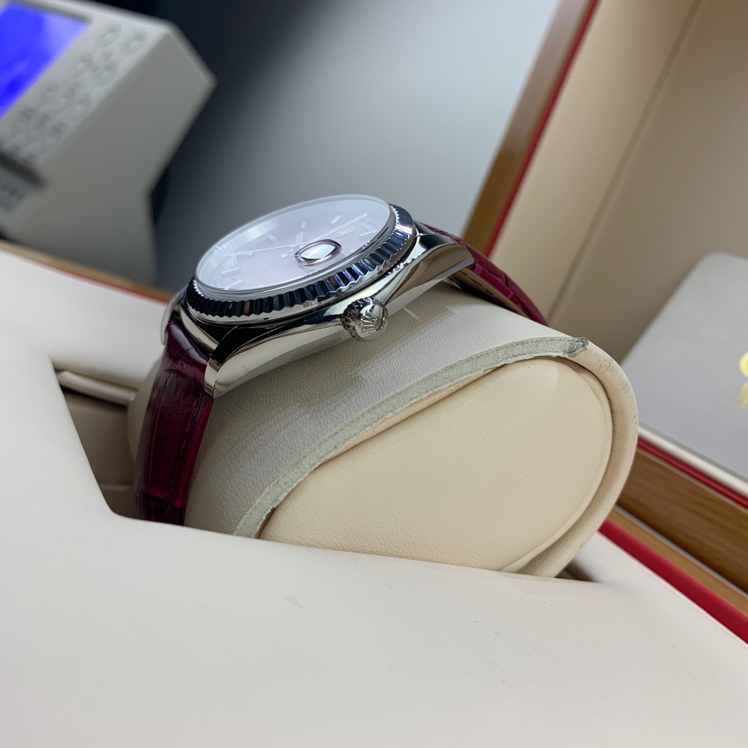 Rolex 皇家 劳力士日志星期日历型系列腕表