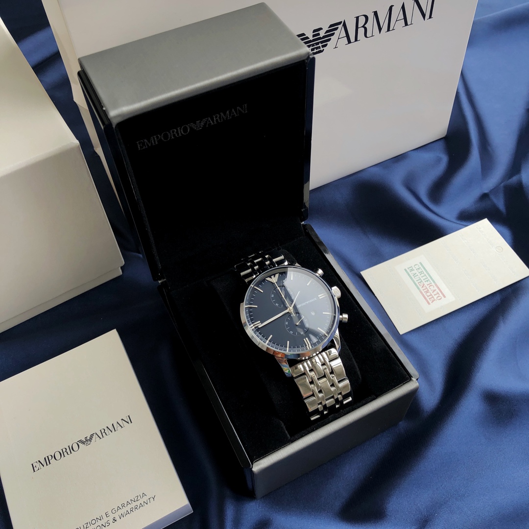 NO:146414,Armani's most popular piece this year, Takeshi Kaneshiro custom steel belt men's watch model AR silver steel belt quartz watch, dial diameter 43m, 316 stainless steel strap, deep and mysterious dial, stop dial, mineral glass mirror. Butterfly double snaps, super exquisite design, dial bracelet is very simple and atmospheric, the whole temperament is immediately different, Xiaohongshu shopping style, life waterproof 30 meters, guaranteed authentic,,,armani19860909阿玛尼本年度最火的一块,金城武定制款钢带男士手表型号AR银色钢带石英表,表盘直径43m,316精钢表带,深邃神秘表盘,秒表盘,矿物质玻璃镜面.蝴蝶双按扣,设计超级精致,表盘表链都都十分简约大气,整个气质马上不一样了,小红书剁手款,生活防水30米.保证正品,,,armani,Watch