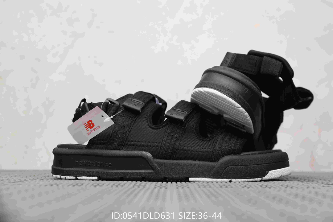 80  新百伦New Balance 双杠 魔术贴男女情侣款沙滩凉鞋