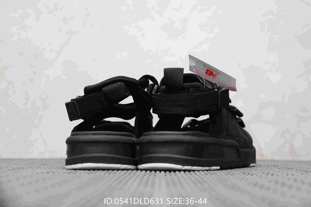 80  新百伦New Balance 双杠 魔术贴男女情侣款沙滩凉鞋