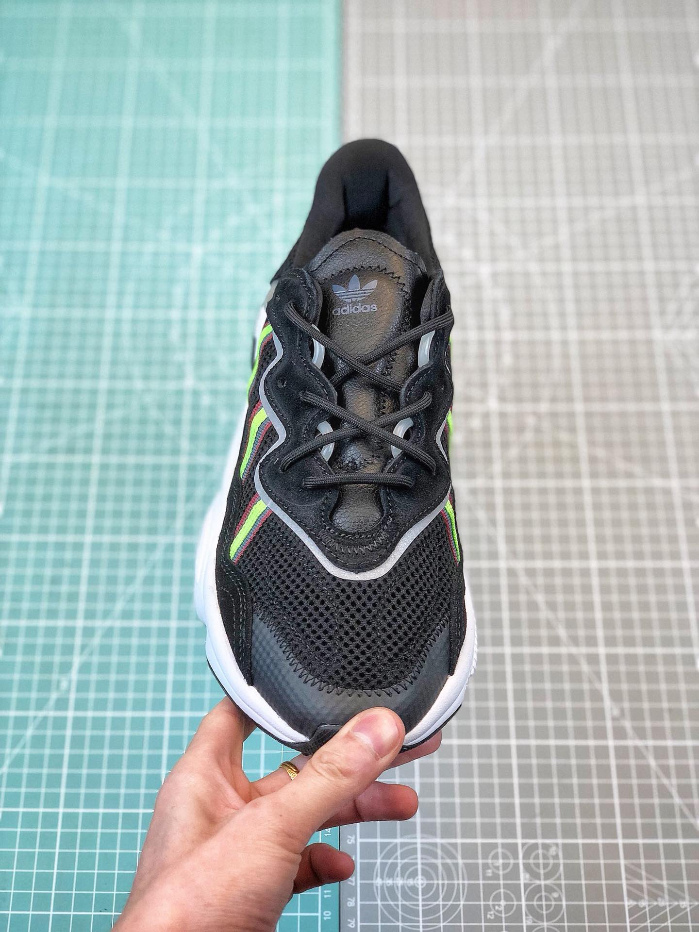 170阿迪老爹鞋系列 ADIDAS Ozweego[Nose Candy Mandy]。货号：EE7002