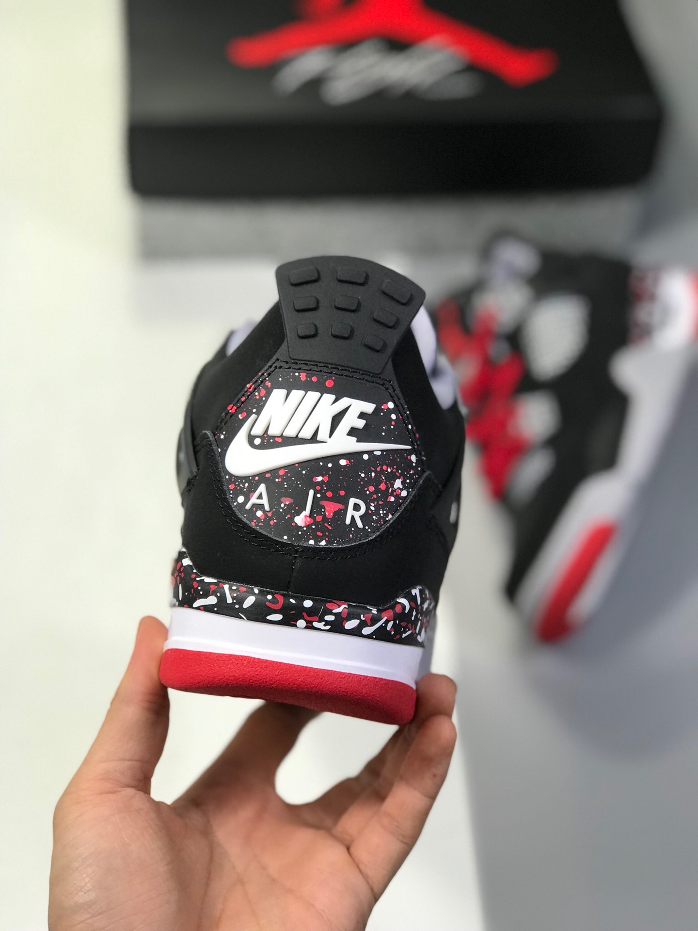 240莞产外贸订单 性价比版本Air Jordan 4 AJ4 完美版型打造，原盒配件齐全 足以碾压市场真标版本