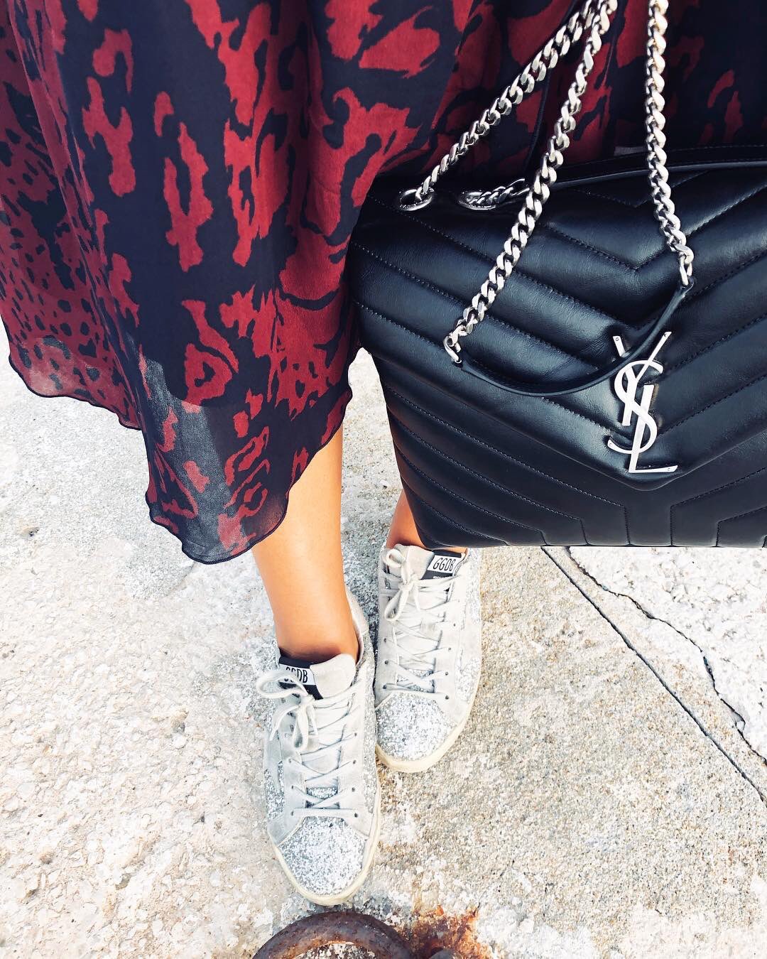 YSL LouLou 31CM Y形挎包 459749黑色/银扣