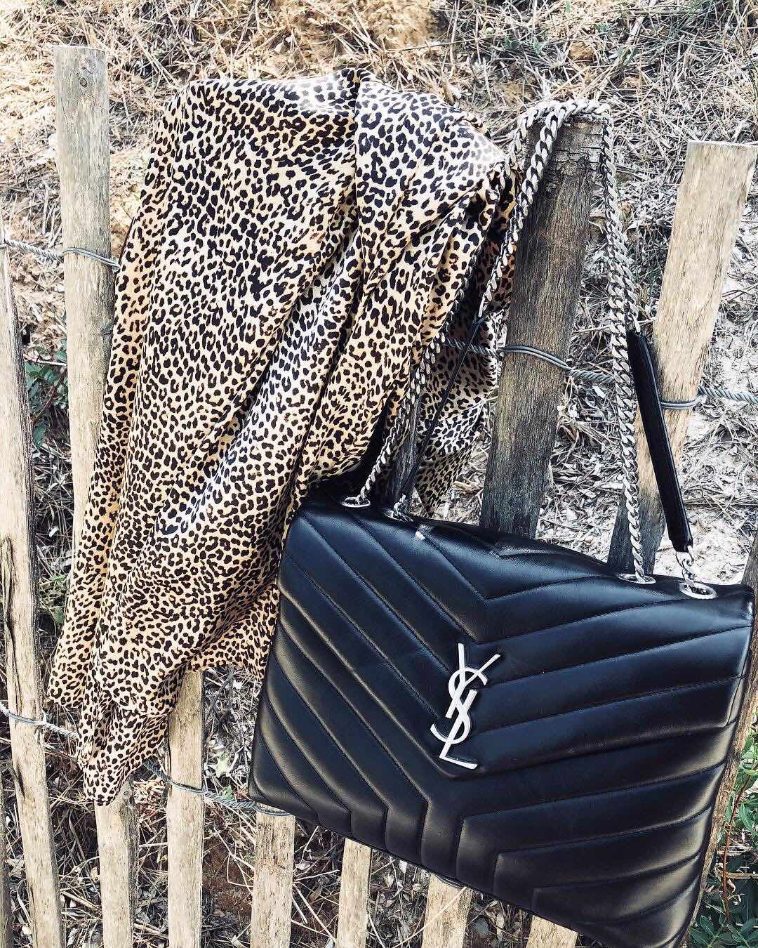 YSL LouLou 31CM Y形挎包 459749黑色/银扣